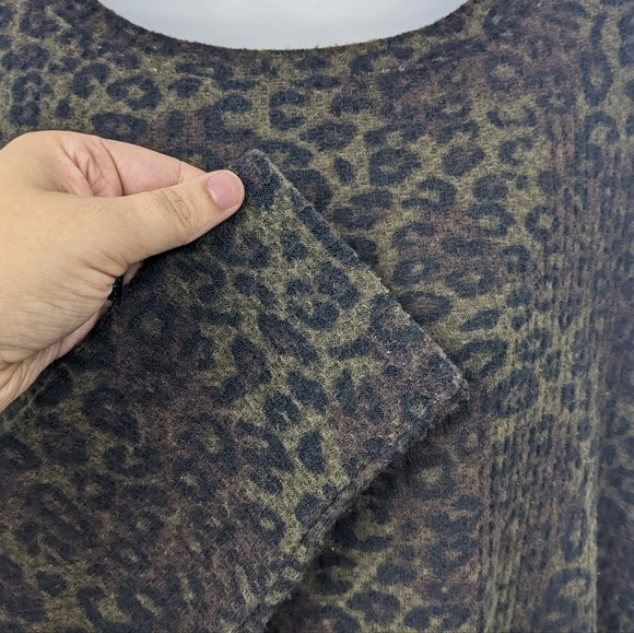 Sanctuary Waffle Knit Leopard Print Top Sz M - Picture 6 of 10
